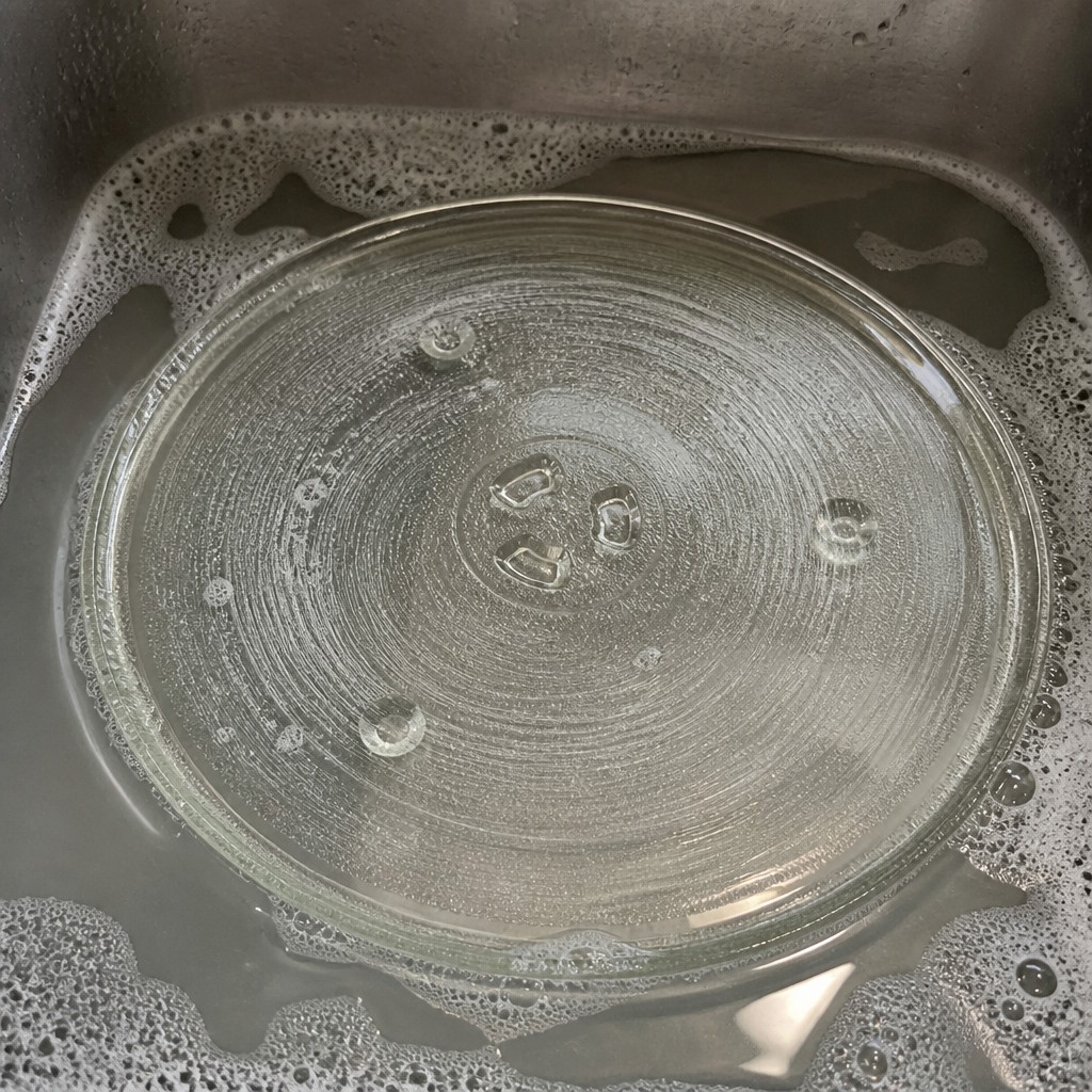 how to clean microwave turntable glass plate — remove and wash