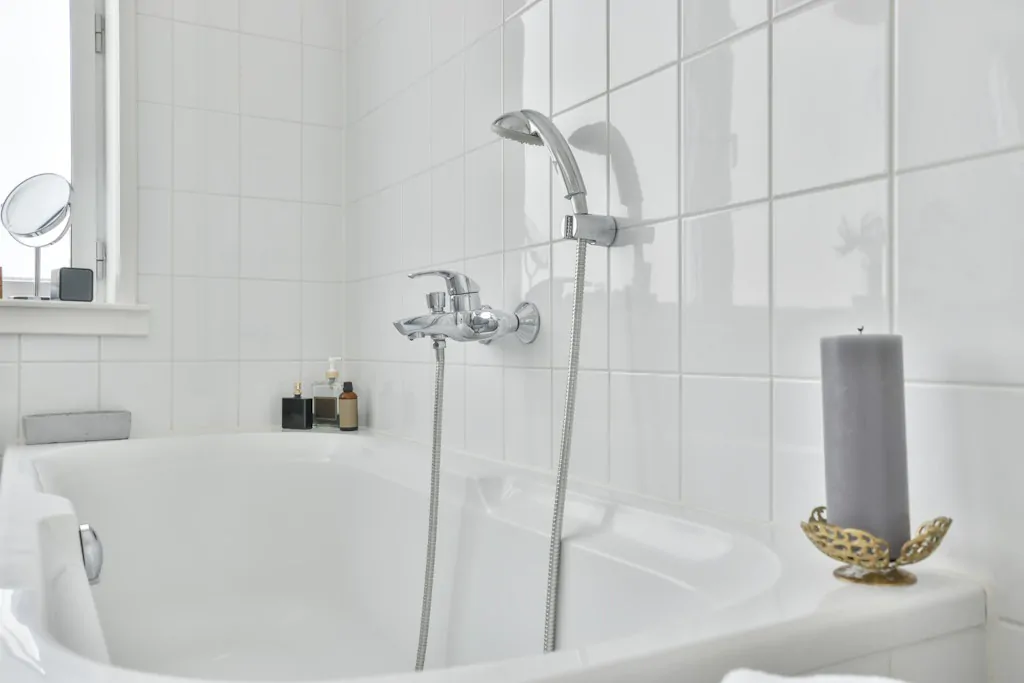 move-in bathroom cleaning checklist — toilet grout tiles disinfection