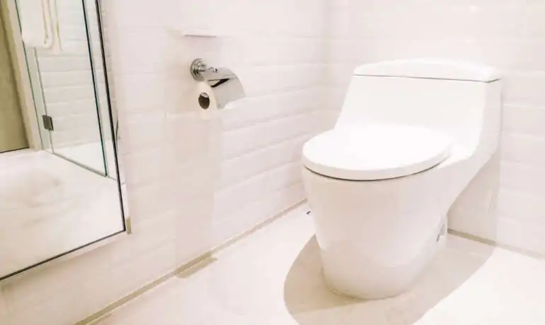 How to Deep Clean a Toilet: The Right Way (Pro Method)